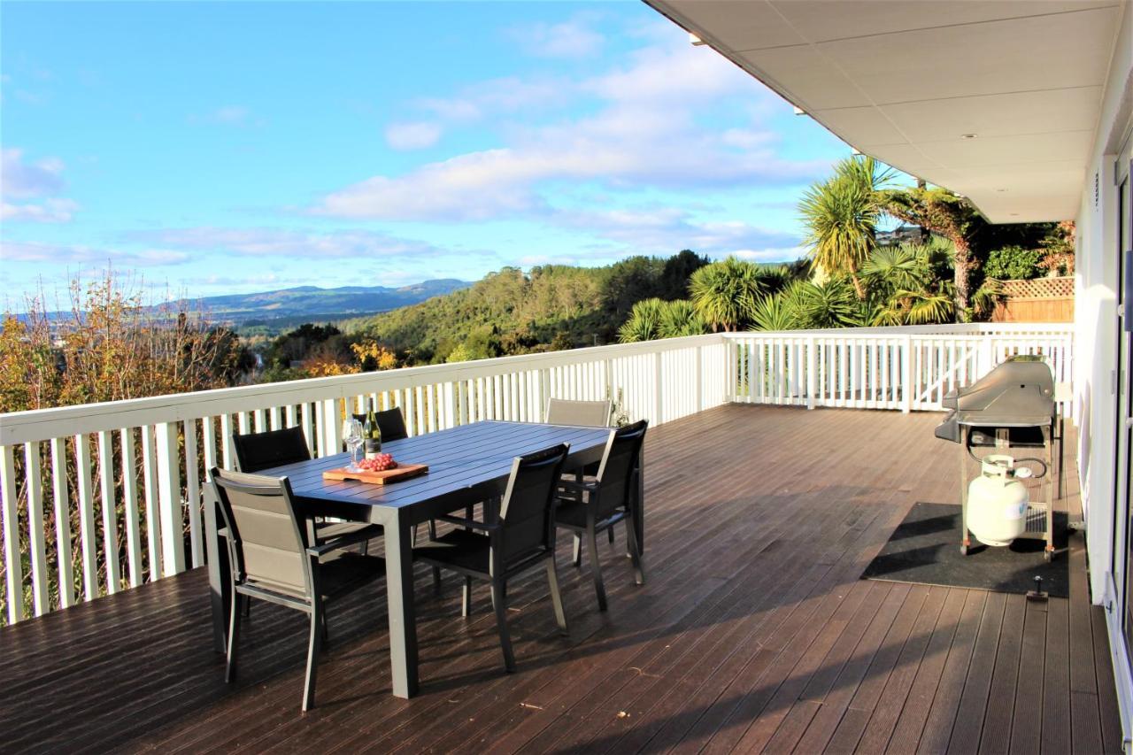 Serenity Views Rotorua Exterior photo